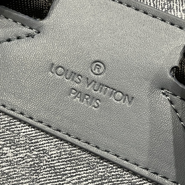 ルイヴィトンバッグ角部分ディテール